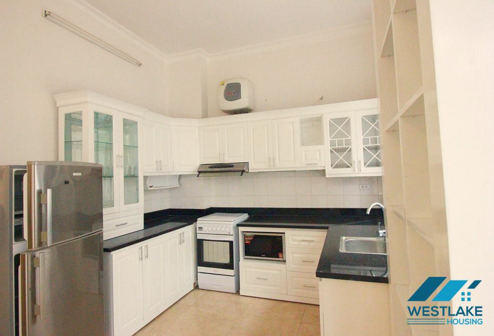 Cho thuê nhà đẹp 5 phòng ngủ tại khu T, Ciputra Tây Hồ – 180m², đầy đủ nội thất