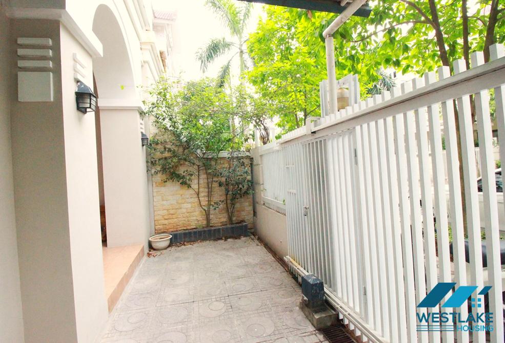 Cho thuê nhà đẹp 5 phòng ngủ tại khu T, Ciputra Tây Hồ – 180m², đầy đủ nội thất