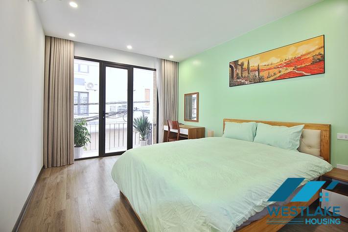 Cho Thuê Căn Hộ 2 Phòng Ngủ Mơi Đẹp, Ban Công Thoáng Sáng Tại Tô Ngọc Vân, Tây Hồ, Hà Nội