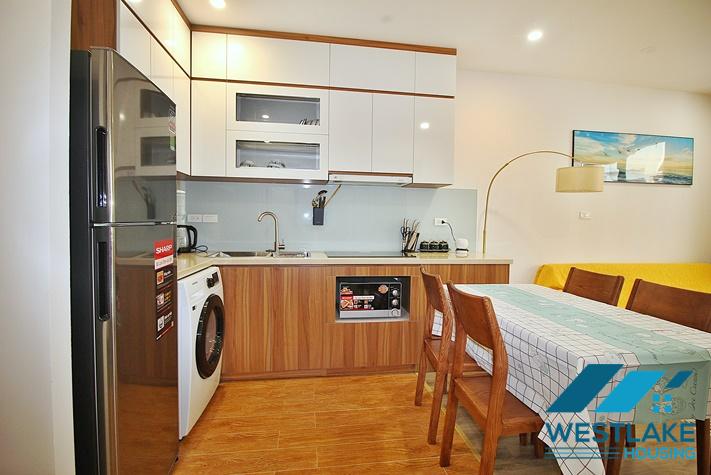 Cho Thuê Căn Hộ 2 Phòng Ngủ Mơi Đẹp, Ban Công Thoáng Sáng Tại Tô Ngọc Vân, Tây Hồ, Hà Nội