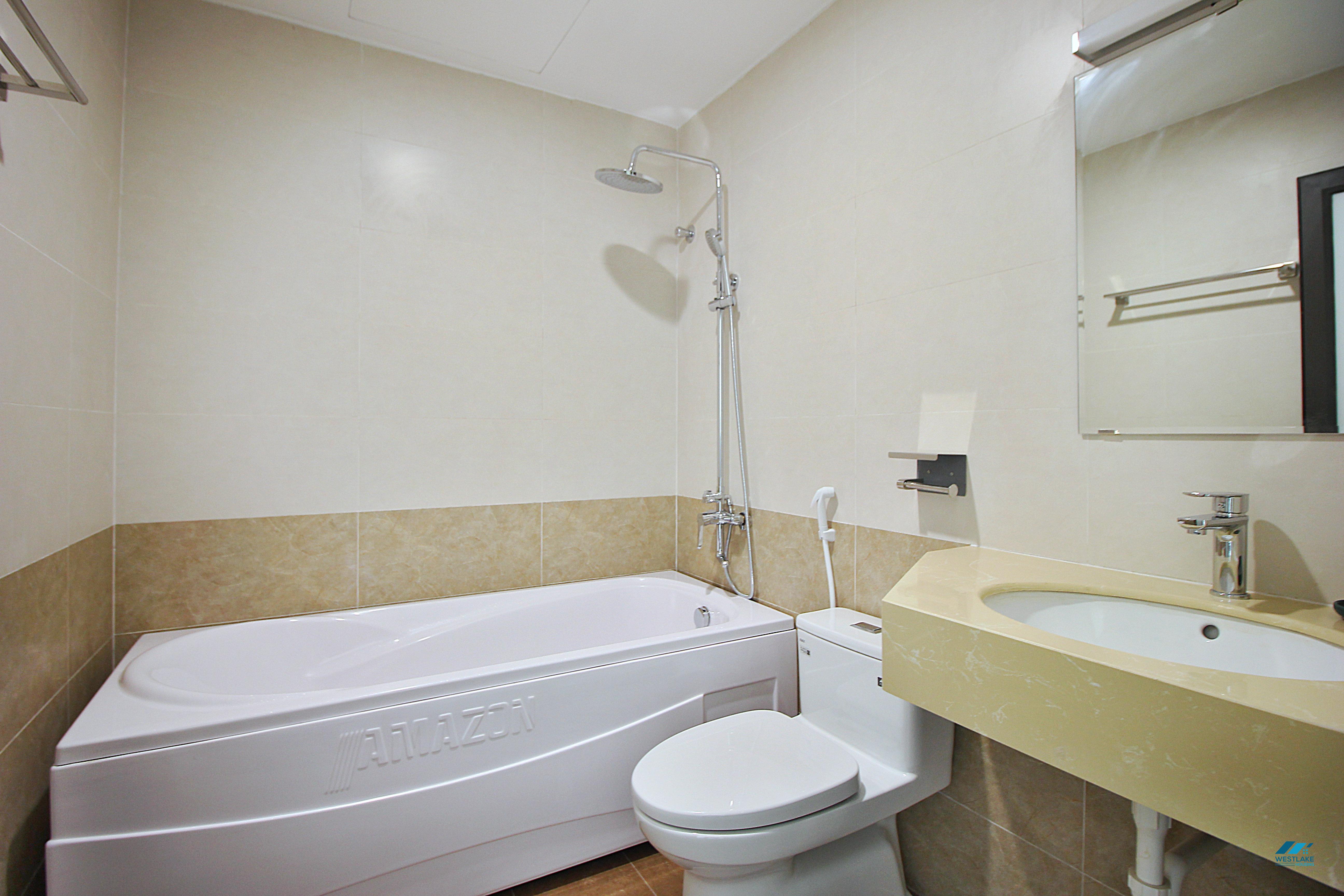 Cho Thuê Căn Hộ 2 Phòng Ngủ Mới Đẹp, Hiện Đại, Ban Công Rông Thoáng Mát Tại Tô Ngọc Vân, Tây Hồ, Hà Nội