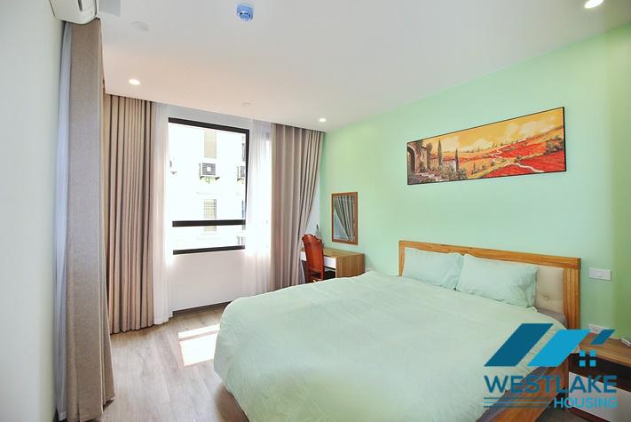 Cho Thuê Căn Hộ 2 Phòng Ngủ Mới Đẹp, Hiện Đại, Ban Công Rông Thoáng Mát Tại Tô Ngọc Vân, Tây Hồ, Hà Nội