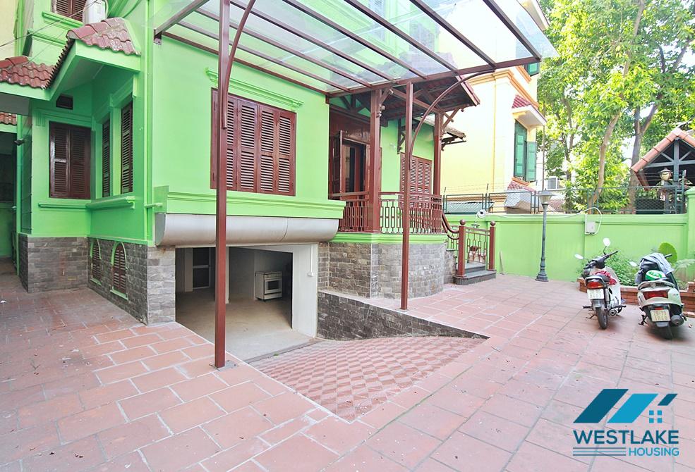 A spacious house with garage for rent in Tay Ho, Ha Noi
