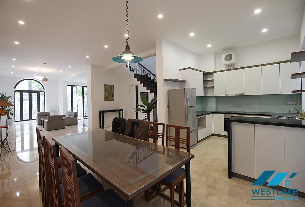 Cho thuê nhà đẹp 4 phòng ngủ tại Ciputra, Tây Hồ – Đầy đủ nội thất, vào ở ngay