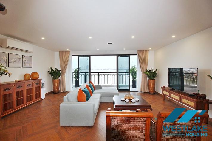 Cho Thuê Căn Hộ 3 Phòng Ngủ Ban Công Rộng View Hồ Thoáng Mát, Hoàn Toàn Mới Tại Xuân Diệu, Tây Hồ, Hà Nội.