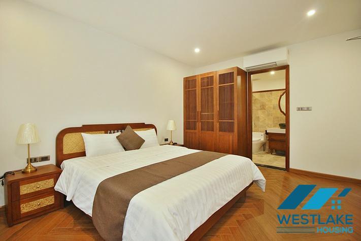 Cho Thuê Căn Hộ 3 Phòng Ngủ Ban Công Rộng View Hồ Thoáng Mát, Hoàn Toàn Mới Tại Xuân Diệu, Tây Hồ, Hà Nội.