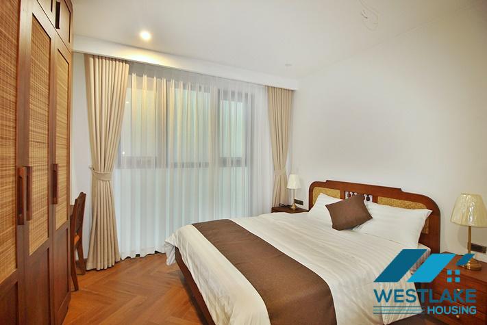 Cho Thuê Căn Hộ 3 Phòng Ngủ Ban Công Rộng View Hồ Thoáng Mát, Hoàn Toàn Mới Tại Xuân Diệu, Tây Hồ, Hà Nội.