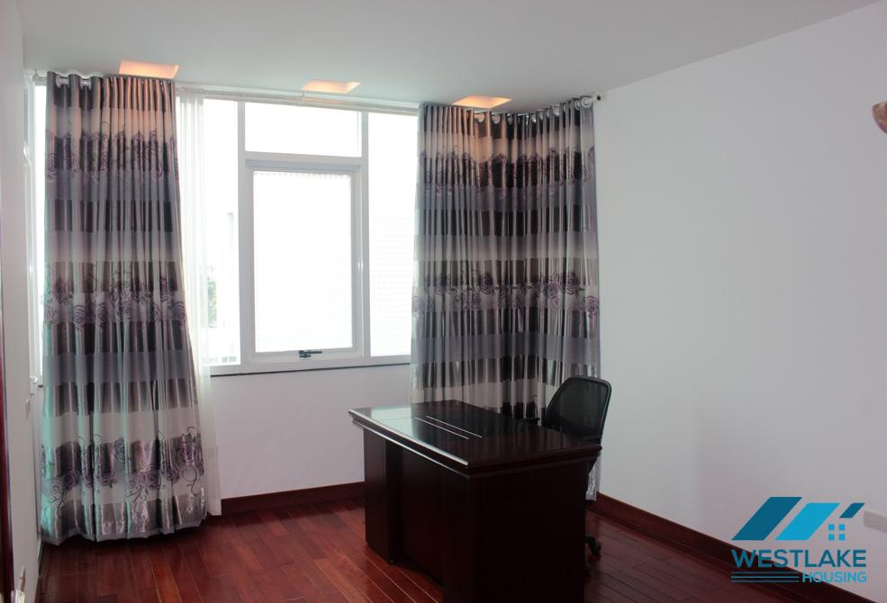 Lake view 2 bedrooms apartment for lease in Tay Ho ward, Hanoi