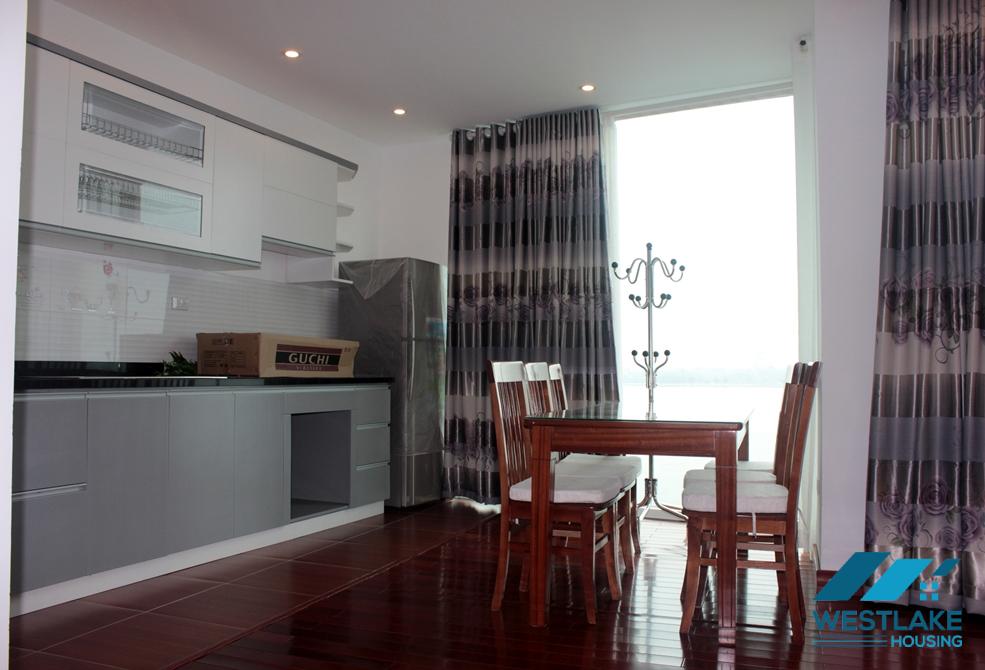 Lake view 2 bedrooms apartment for lease in Tay Ho ward, Hanoi