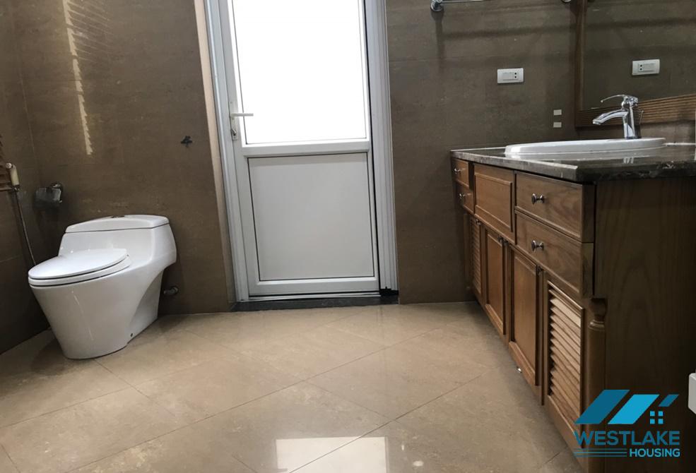 Cho thuê biệt thự sân vườn tuyệt đẹp tại Ciputra Tây Hồ – 4 phòng ngủ, nội thất sang trọng