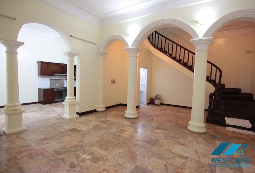 Lovely house with big yard for rent in Tay Ho, Ha Noi