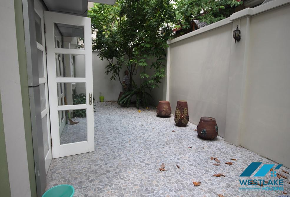 Cho thuê nhà có sân sau và gara tại Ciputra Hanoi International City. Cho thuê nhà có sân sau và gara tại Ciputra Hanoi International City.