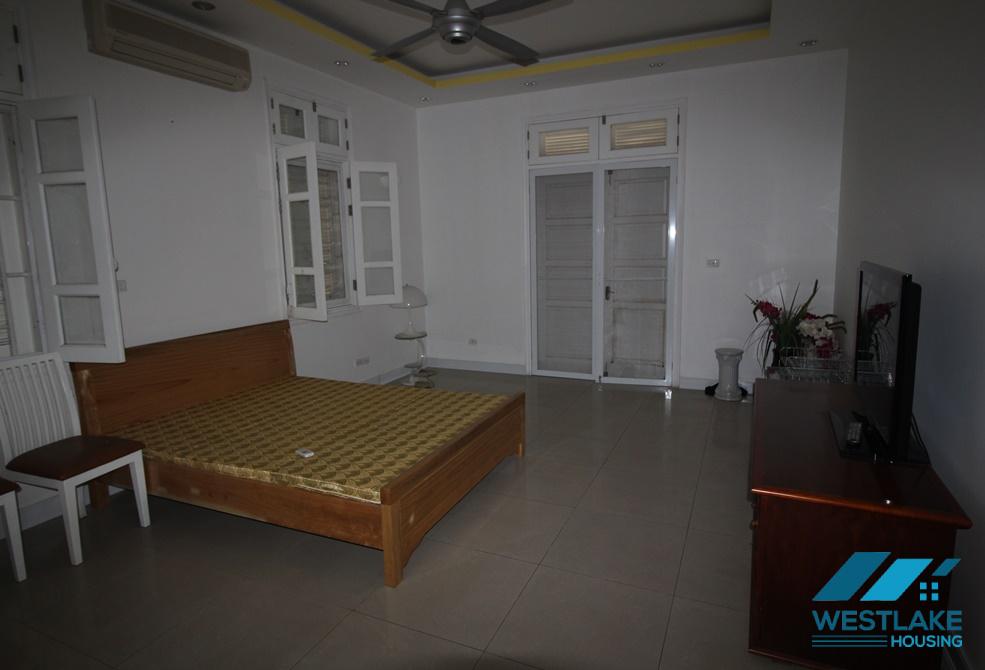 Cho thuê nhà có sân sau và gara tại Ciputra Hanoi International City. Cho thuê nhà có sân sau và gara tại Ciputra Hanoi International City.