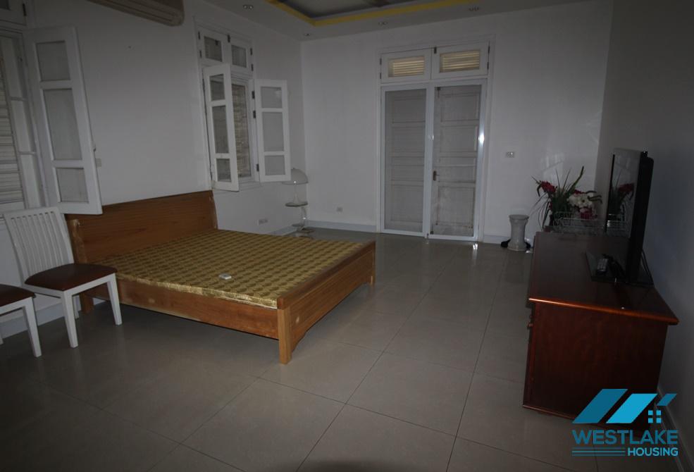 Cho thuê nhà có sân sau và gara tại Ciputra Hanoi International City. Cho thuê nhà có sân sau và gara tại Ciputra Hanoi International City.