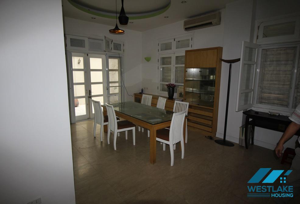 Cho thuê nhà có sân sau và gara tại Ciputra Hanoi International City. Cho thuê nhà có sân sau và gara tại Ciputra Hanoi International City.