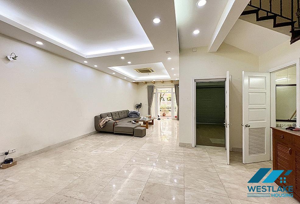 Một biệt thự tuyệt đẹp đang cho thuê tại Ciputra, khu T.