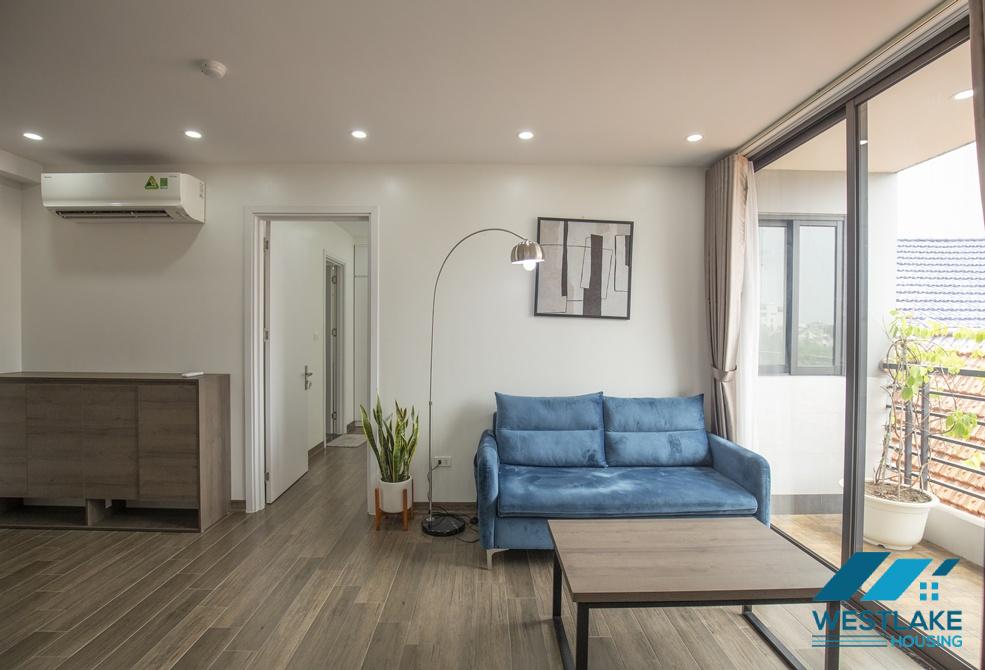 A modern 02 bedroom apartment for rent in Tay Ho street, Ha Noi