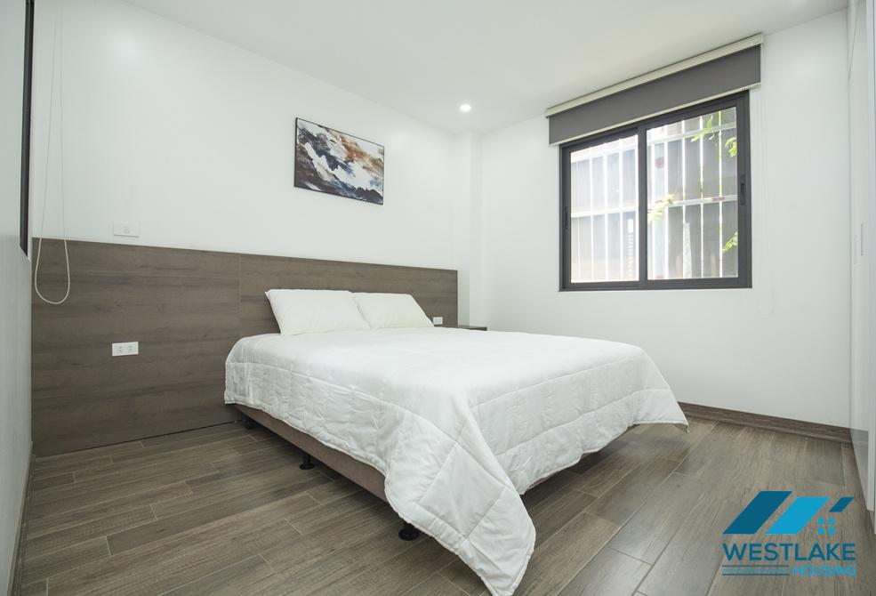 A modern 02 bedroom apartment for rent in Tay Ho street, Ha Noi
