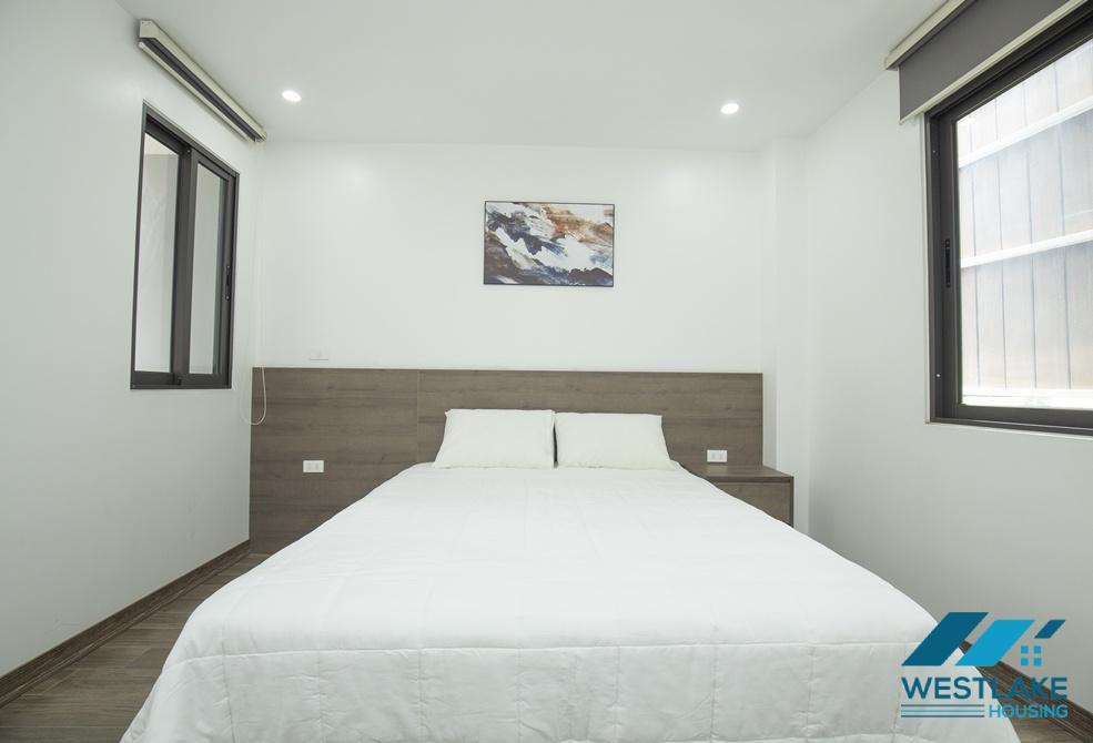 A modern 02 bedroom apartment for rent in Tay Ho street, Ha Noi