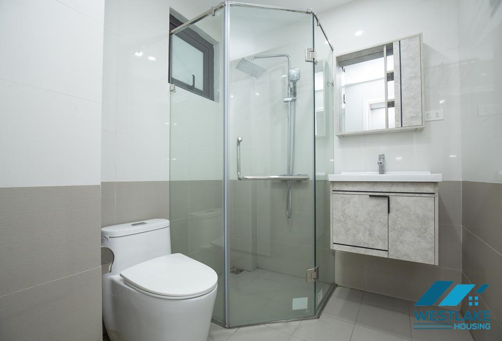 A modern 02 bedroom apartment for rent in Tay Ho street, Ha Noi