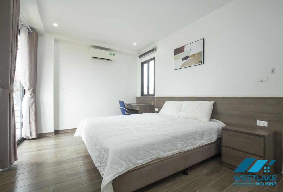 A modern 02 bedroom apartment for rent in Tay Ho street, Ha Noi