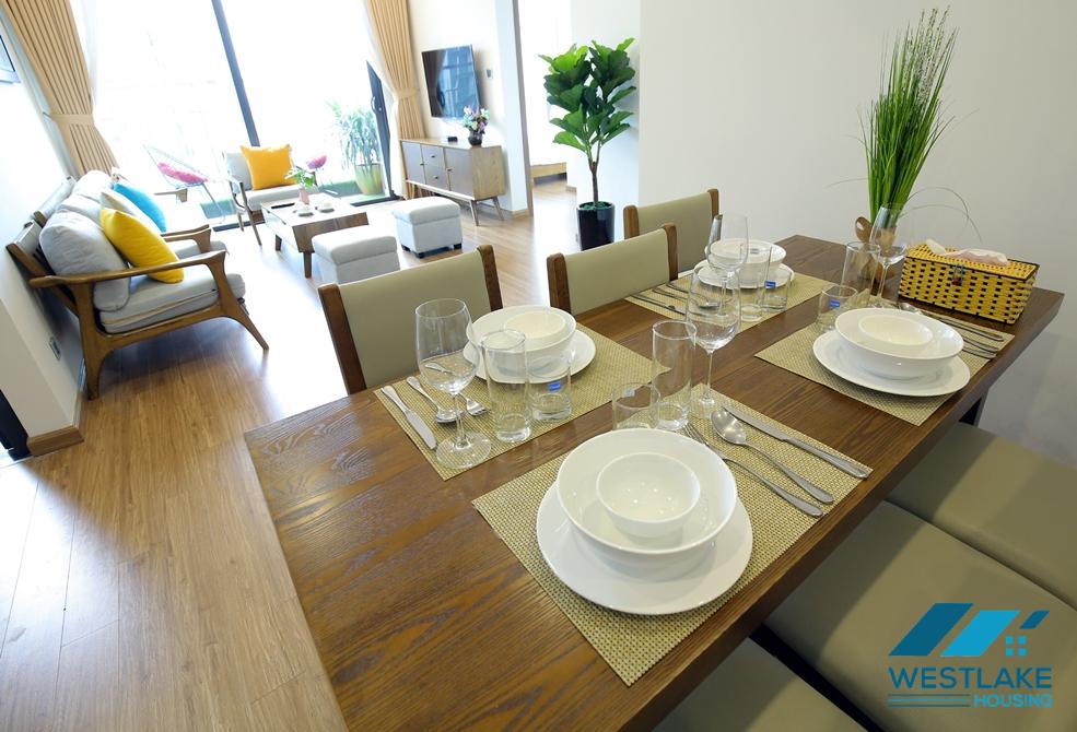 A delightful apartment for rent in Vinhomes Metropolis, Lieu Giai, Ba Dinh