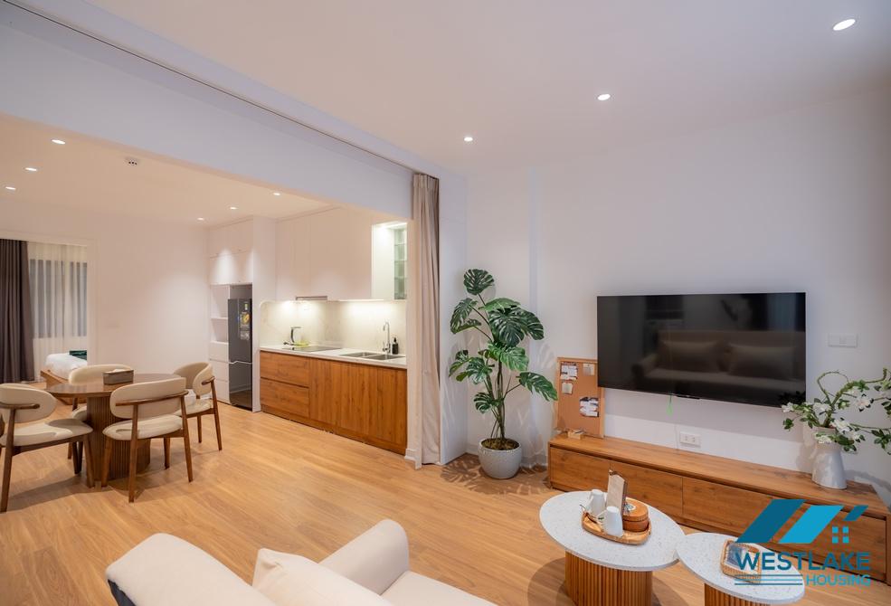 Beautiful and spacious one bedroom apartment for rent in Tay Ho, Ha Noi Beautiful and spacious one bedroom apartment for rent in Tay Ho, Ha Noi