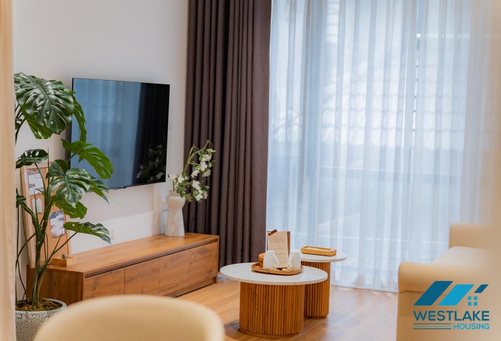 Beautiful and spacious one bedroom apartment for rent in Tay Ho, Ha Noi Beautiful and spacious one bedroom apartment for rent in Tay Ho, Ha Noi