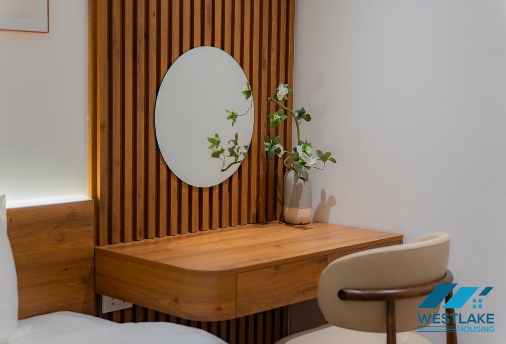 Beautiful and spacious one bedroom apartment for rent in Tay Ho, Ha Noi Beautiful and spacious one bedroom apartment for rent in Tay Ho, Ha Noi