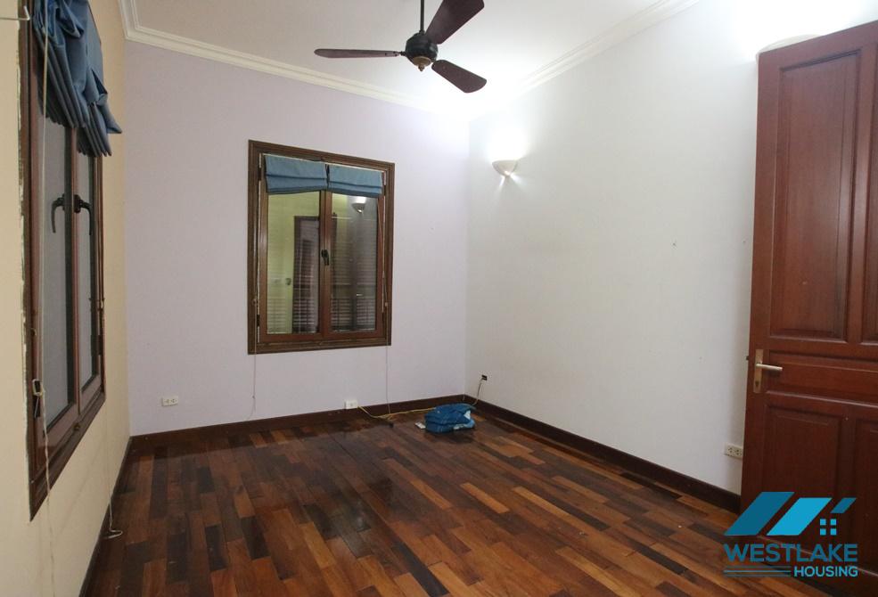 A nice 5 bedroom villa for rent in Tay Ho, Ha Noi