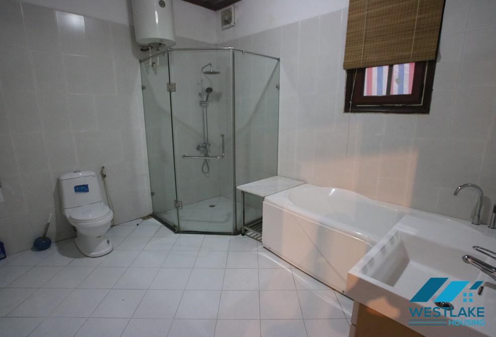A nice 5 bedroom villa for rent in Tay Ho, Ha Noi