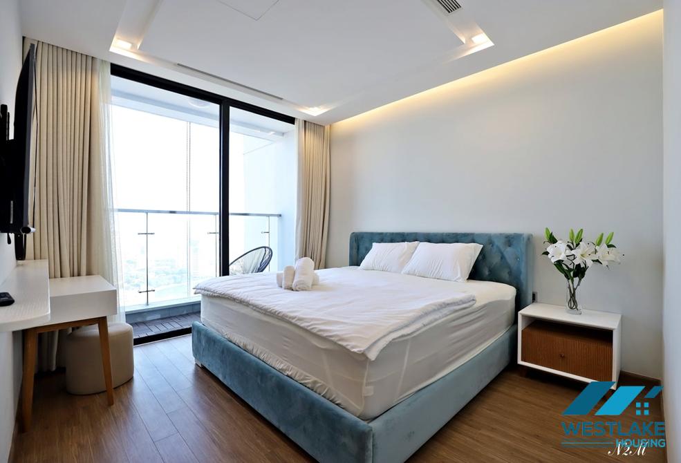 New and modern 3 bedroom apartment for rent in Vinhome metropolis, Ba dinh