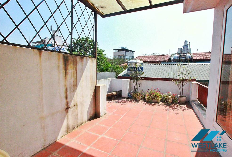 Good quality house with 3 bedroom for rent in Tay Ho, Ha Noi Good quality house with 3 bedroom for rent in Tay Ho, Ha Noi