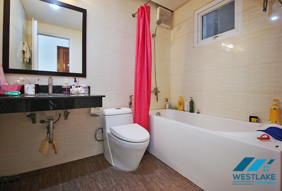 Good quality house with 3 bedroom for rent in Tay Ho, Ha Noi Good quality house with 3 bedroom for rent in Tay Ho, Ha Noi