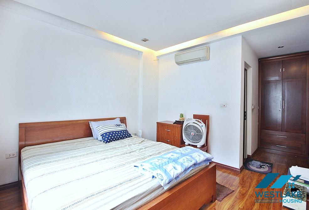 Good quality house with 3 bedroom for rent in Tay Ho, Ha Noi Good quality house with 3 bedroom for rent in Tay Ho, Ha Noi