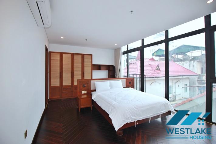 Căn Hộ 4 Phòng Ngủ Mới Đẹp Thoáng Sáng, Ban Công Rộng View Hồ Cho Thuê Tại Từ Hòa, Tây Hồ, Hà Nội