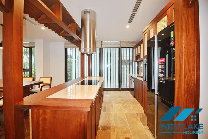 Cho Thuê Căn Hộ 4 Phòng Ngủ Hoàn Toàn Mới, Hiện Đại, Ban Công Rộng View Hồ Tại  Phố Từ Hoa Tây Hồ, Hà Nội