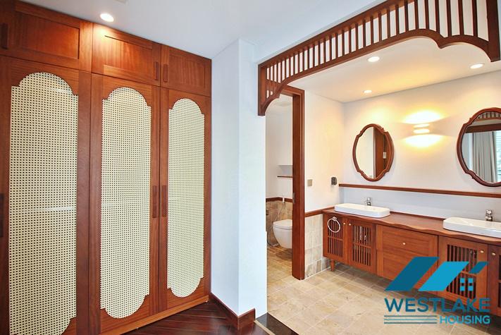 Beautiful, spacious 4-bedroom apartment with a large balcony and lake view for rent in Tu Hoa, Tay Ho, Hanoi.