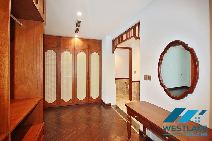 Brand new, modern 4-bedroom apartment for rent with a large balcony overlooking the lake in Tu Hoa, Tay Ho, Hanoi.