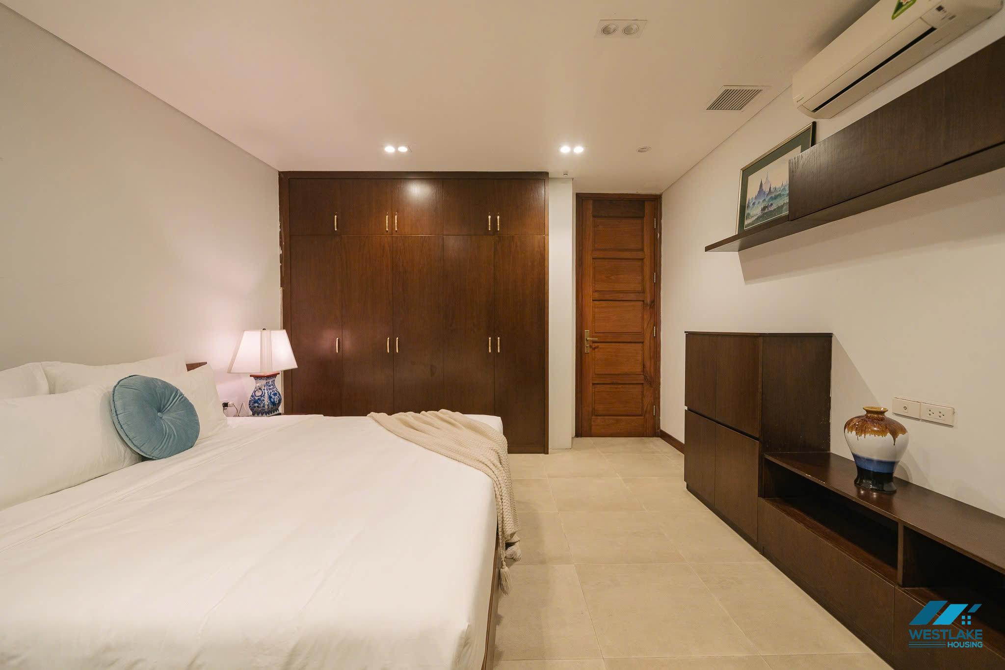 A beautiful 02 bedrooms apartment with lake view and large balcony for rent in Tay Ho, Ha Noi