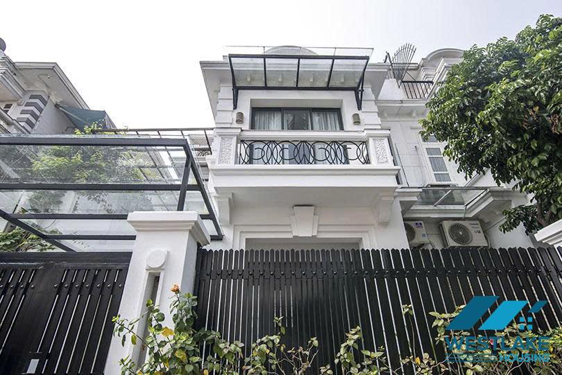 Spacious 4 Bedrooms Villa for Rent in Ciputra C4 Block Near UNIS school