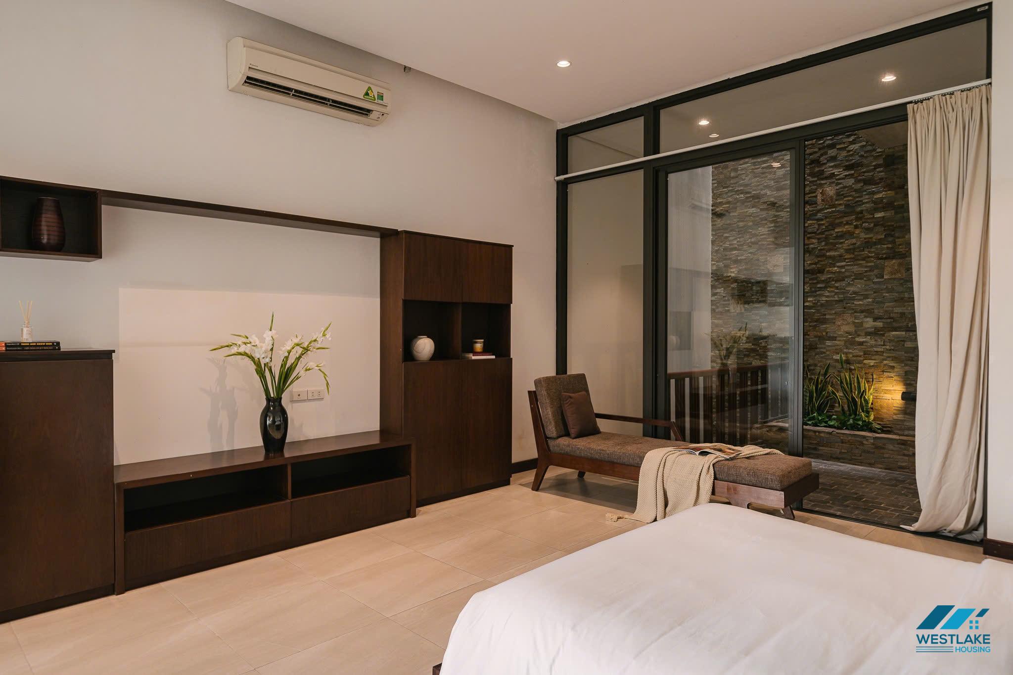 Lake view 2 bedrooms apartment for rent in Vu Mien area, Tay Ho, Ha Noi Lake view 2 bedrooms apartment for rent in Vu Mien area, Tay Ho, Ha Noi