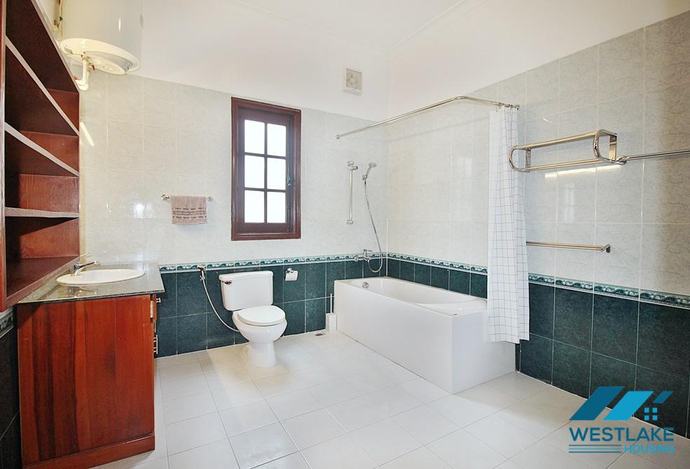 Five bedrooms with out-door pool for rent in Tay Ho, Ha Noi Five bedrooms with out-door pool for rent in Tay Ho, Ha Noi