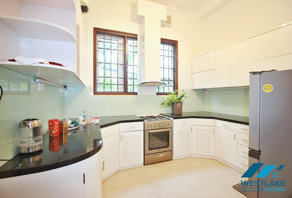 Five bedrooms with out-door pool for rent in Tay Ho, Ha Noi Five bedrooms with out-door pool for rent in Tay Ho, Ha Noi