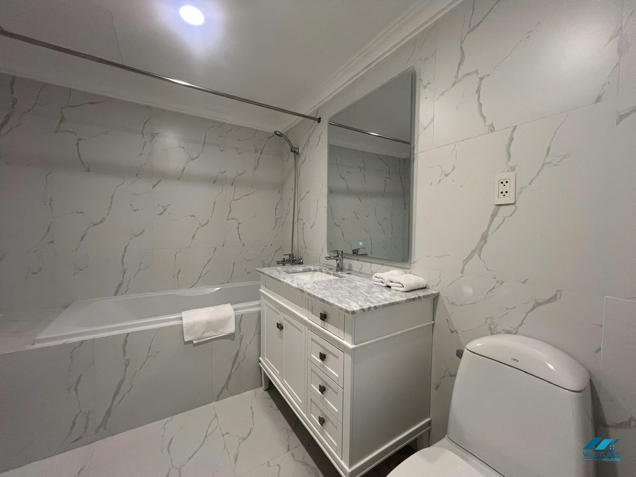 High-end 3 bedroom apartment for rent in Skyline, Truc Bach area, Ha Noi