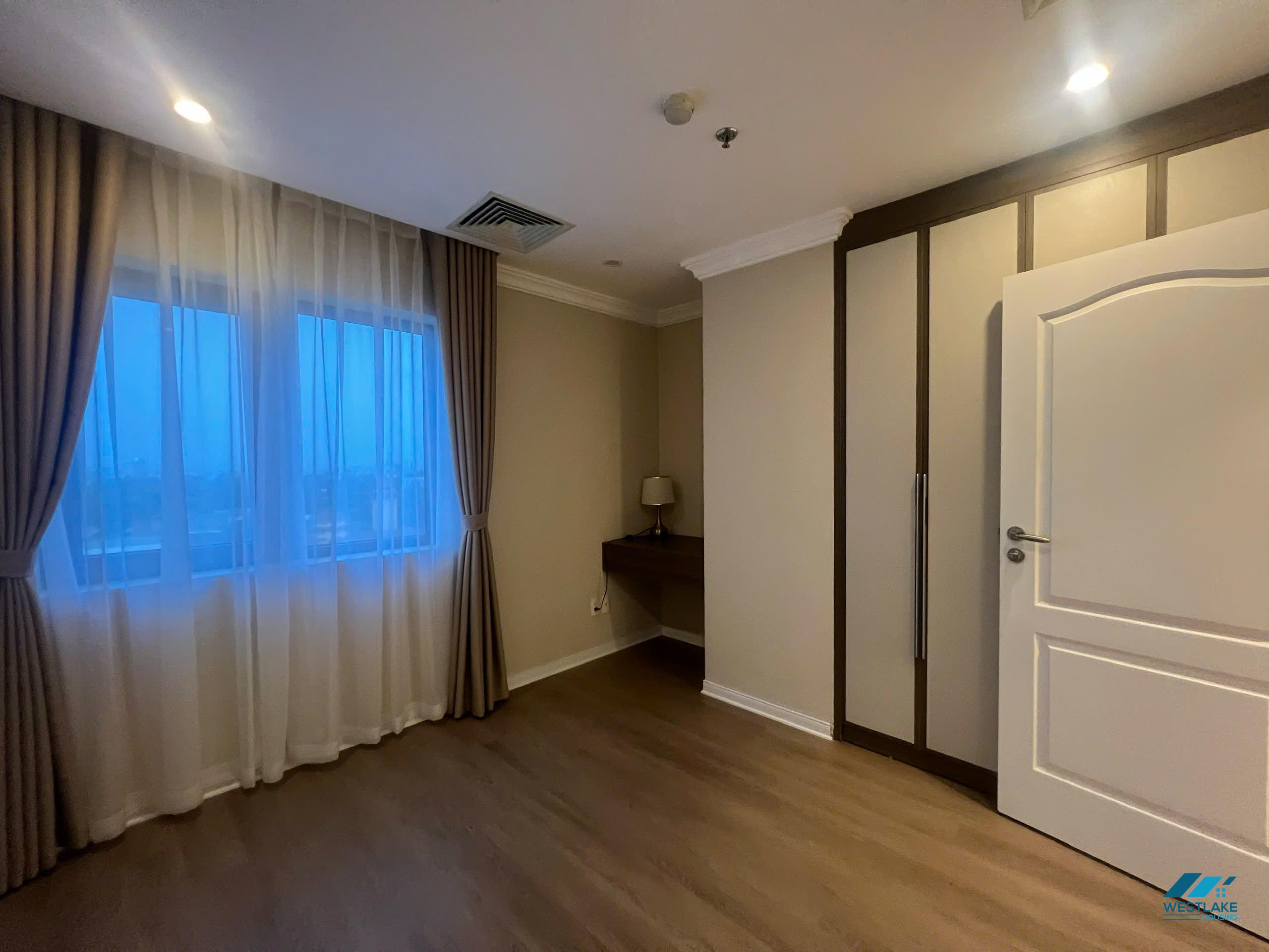 High-end 3 bedroom apartment for rent in Skyline, Truc Bach area, Ha Noi