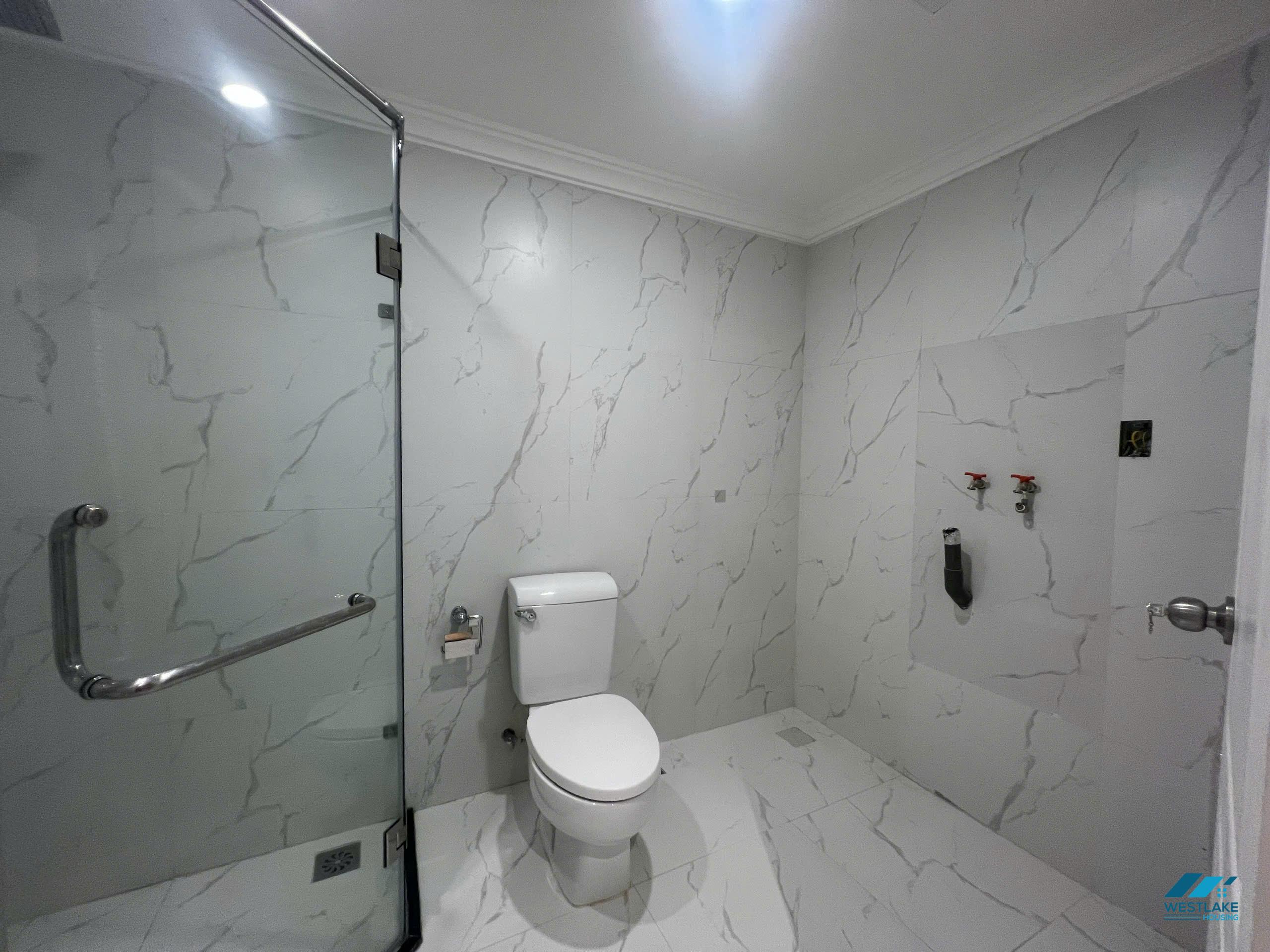 High-end 3 bedroom apartment for rent in Skyline, Truc Bach area, Ha Noi