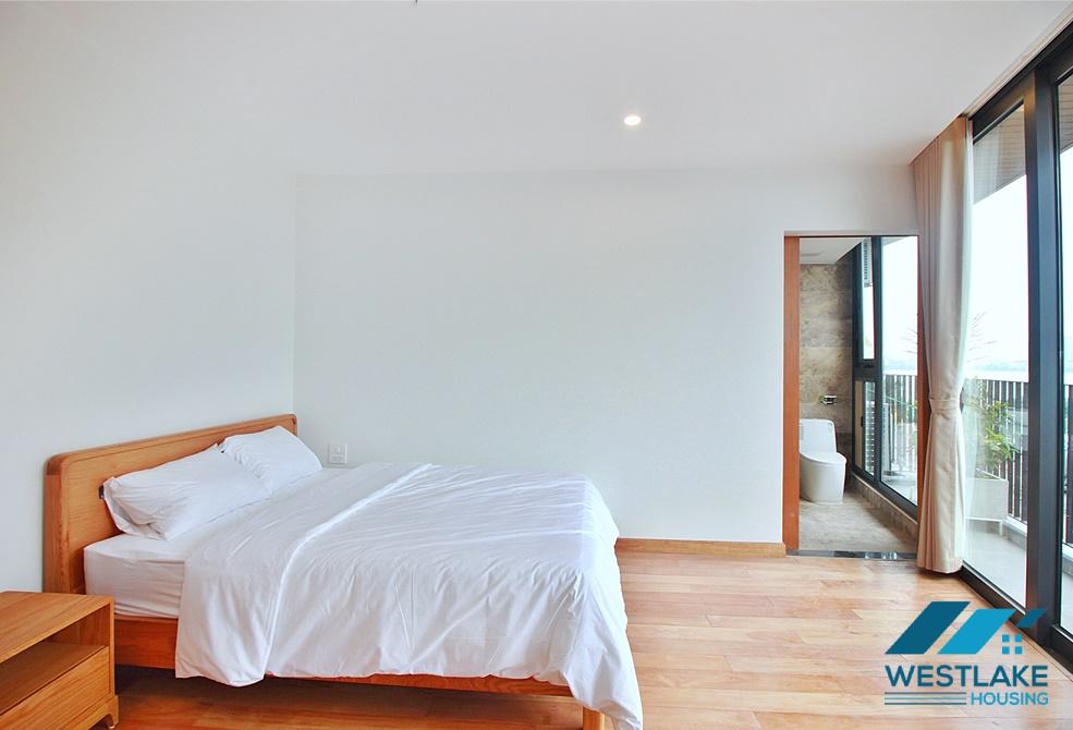 Lake view and new penhouse with four bedrooms for rent in Tay Ho, Ha Noi Lake view and new penhouse with four bedrooms for rent in Tay Ho, Ha Noi