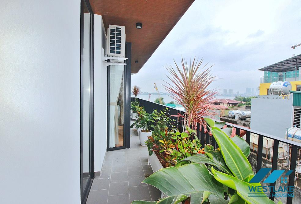 Lake view and new penhouse with four bedrooms for rent in Tay Ho, Ha Noi Lake view and new penhouse with four bedrooms for rent in Tay Ho, Ha Noi