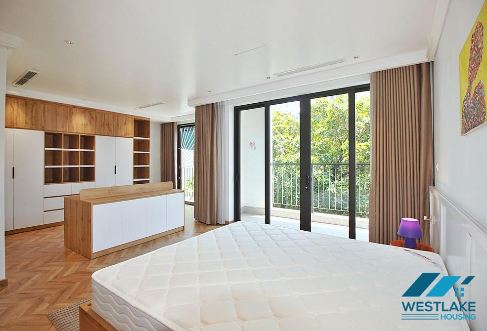 Modern and new 4 bedrooms house for rent in Dang Thai Mai st, Tay Ho, Ha Noi